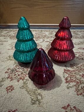 Sparkling Green and Red Glass Holiday Tree Décor Set